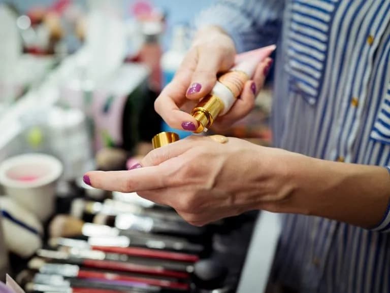 Krem BB Eveline czy Garnier - który produkt naprawdę działa lepiej?