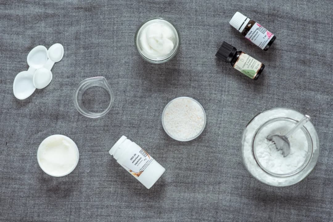 Jak zrobić dezodorant z oleju kokosowego - prosty przepis na naturalny kosmetyk